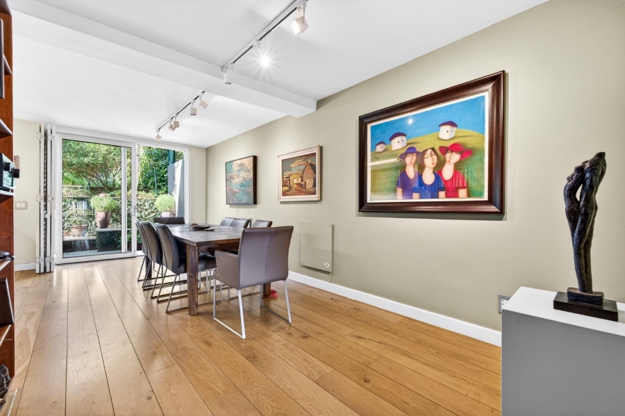 3 Bedroom Property for Sale in Vredehoek Western Cape